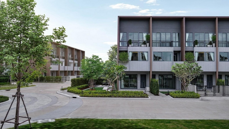 DUPLEX HOME 3 ชั้น โดดเด่นกับดีไชน์ FACADE DUPLEX HOME 3 ชั้น โดดเด่นกับดีไชน์ FACADE