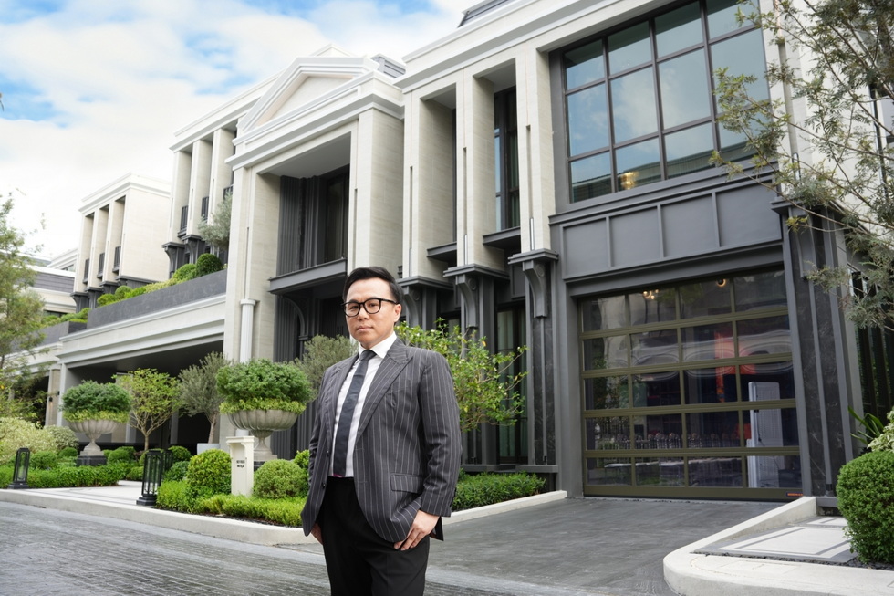ณัฏฐกิตติ์ ศิริรัตน์ หัวหน้าสายงานการตลาด ณัฏฐกิตติ์ ศิริรัตน์ หัวหน้าสายงานการตลาด