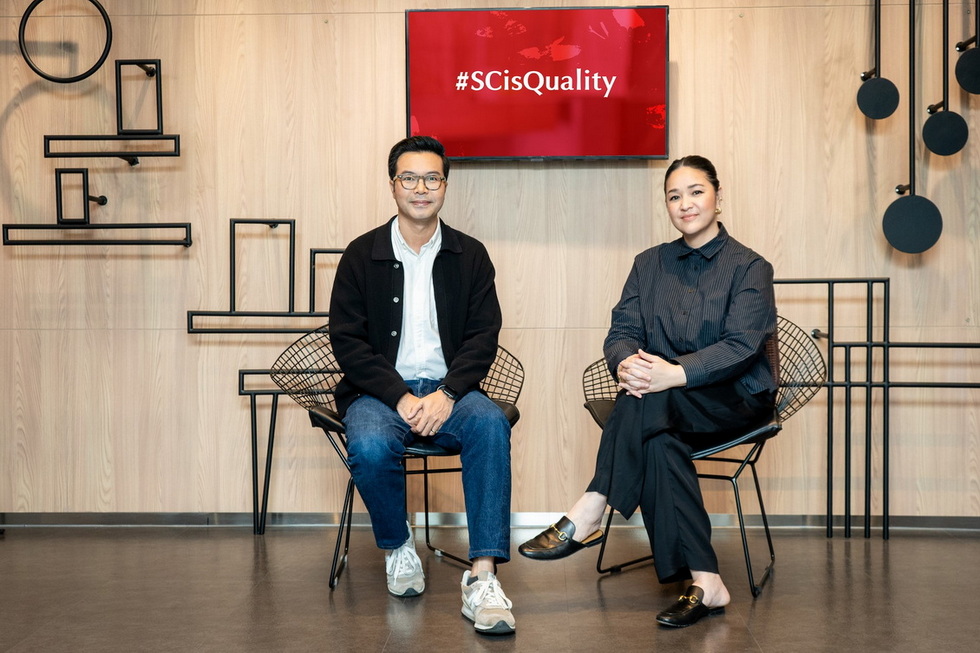 นางสาวโฉมชฎา กุลดิลก Head of Corporate Brand & Communications นางสาวโฉมชฎา กุลดิลก Head of Corporate Brand & Communications