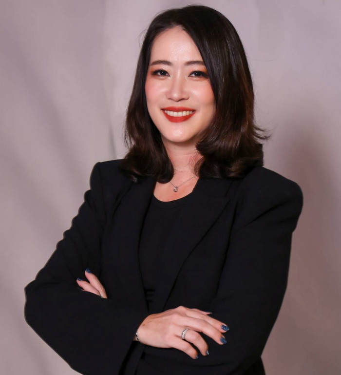 พลินี คงชาญศิริ ประธานเจ้าหน้าที่บริหารฝ่ายรีเทล พลินี คงชาญศิริ ประธานเจ้าหน้าที่บริหารฝ่ายรีเทล
