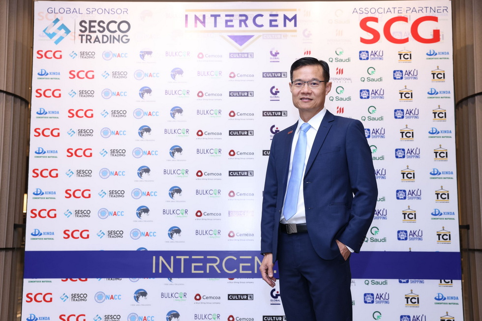 คุณเจริญชัย เฉลียวเกรียงไกร Bio-Circular Business Director คุณเจริญชัย เฉลียวเกรียงไกร Bio-Circular Business Director