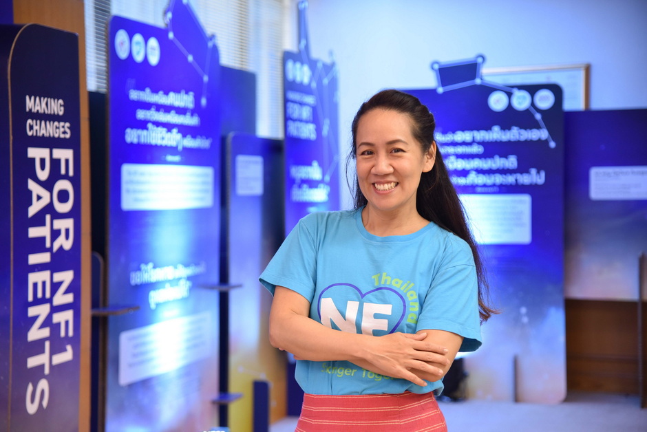 คุณสุวิสาส์ วัฒนานนท์ ตัวแทนชมรม NF Club Thailand คุณสุวิสาส์ วัฒนานนท์ ตัวแทนชมรม NF Club Thailand