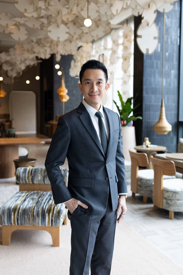 นายณัฐพงศ์ คุณากรวงศ์ ประธานเจ้าหน้าที่บริหาร นายณัฐพงศ์ คุณากรวงศ์ ประธานเจ้าหน้าที่บริหาร