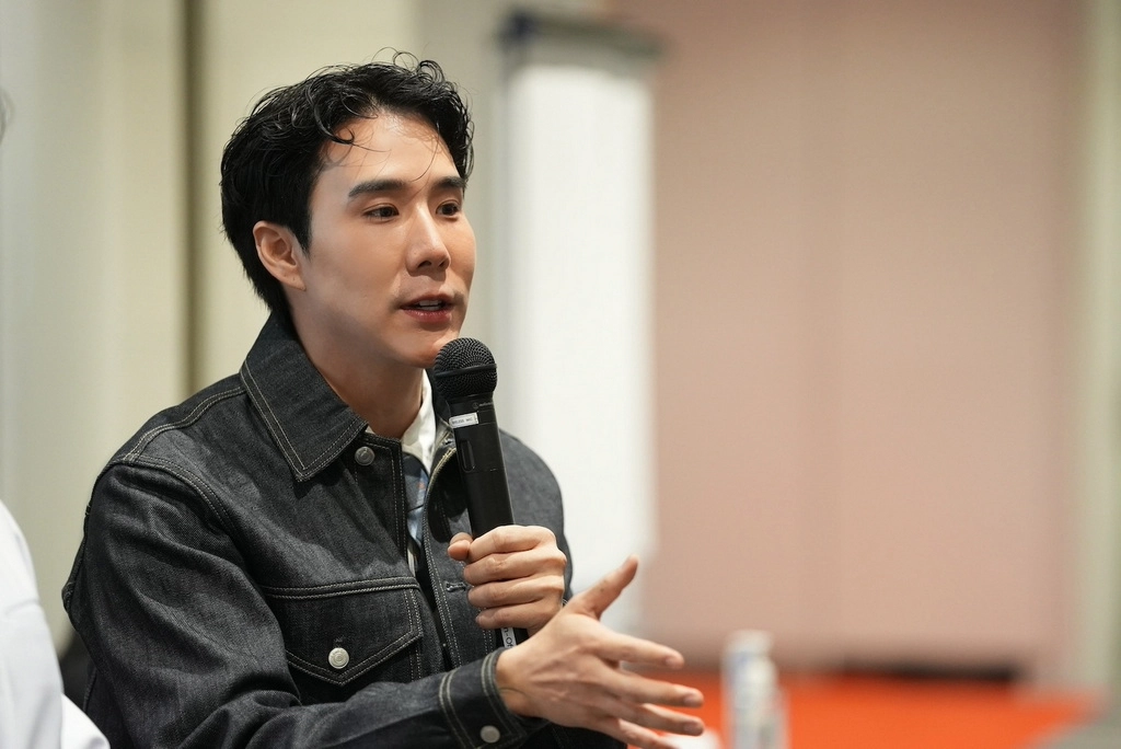 เขื่อน ภัทรดนัย เสตสุวรรณ ศิลปินและนักจิตบำบัด เขื่อน ภัทรดนัย เสตสุวรรณ ศิลปินและนักจิตบำบัด