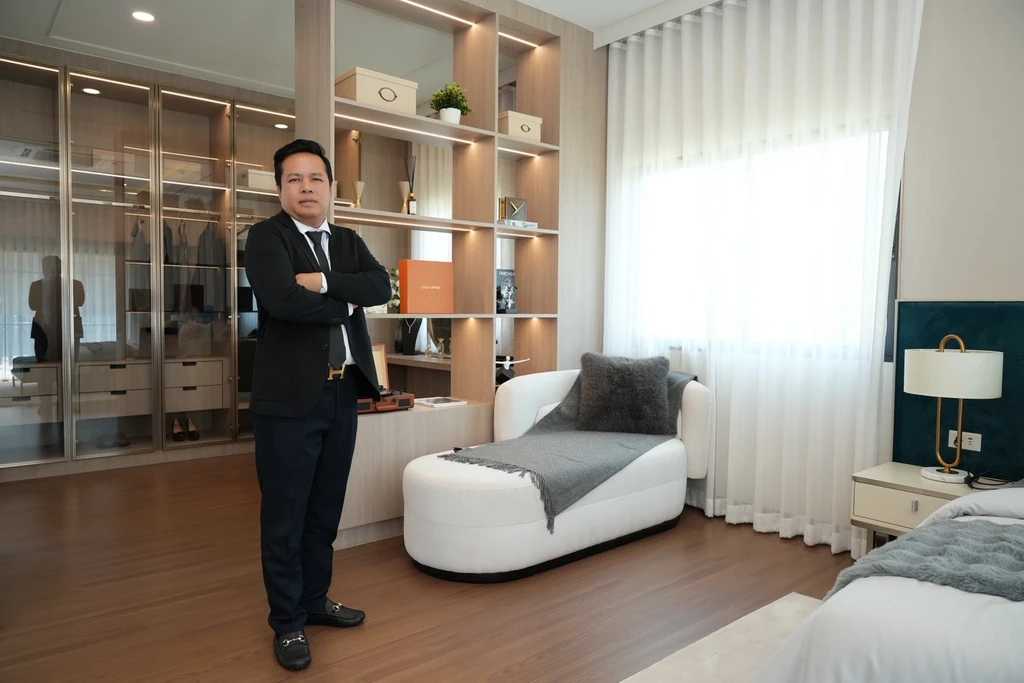 นายอุทิศ นีละสมิต กรรมการบริหาร พาวเวอร์วอลท์ นายอุทิศ นีละสมิต กรรมการบริหาร พาวเวอร์วอลท์